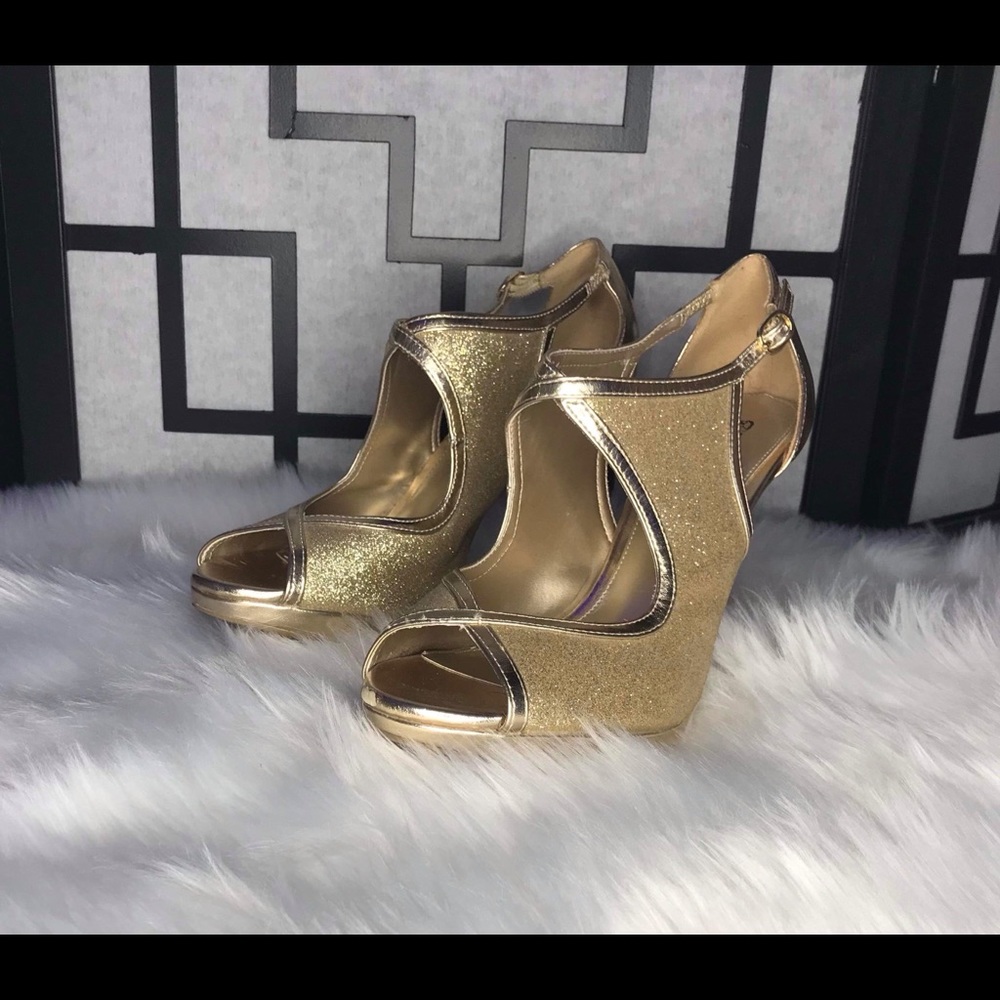 Brash Golden Heels - Size 8.5